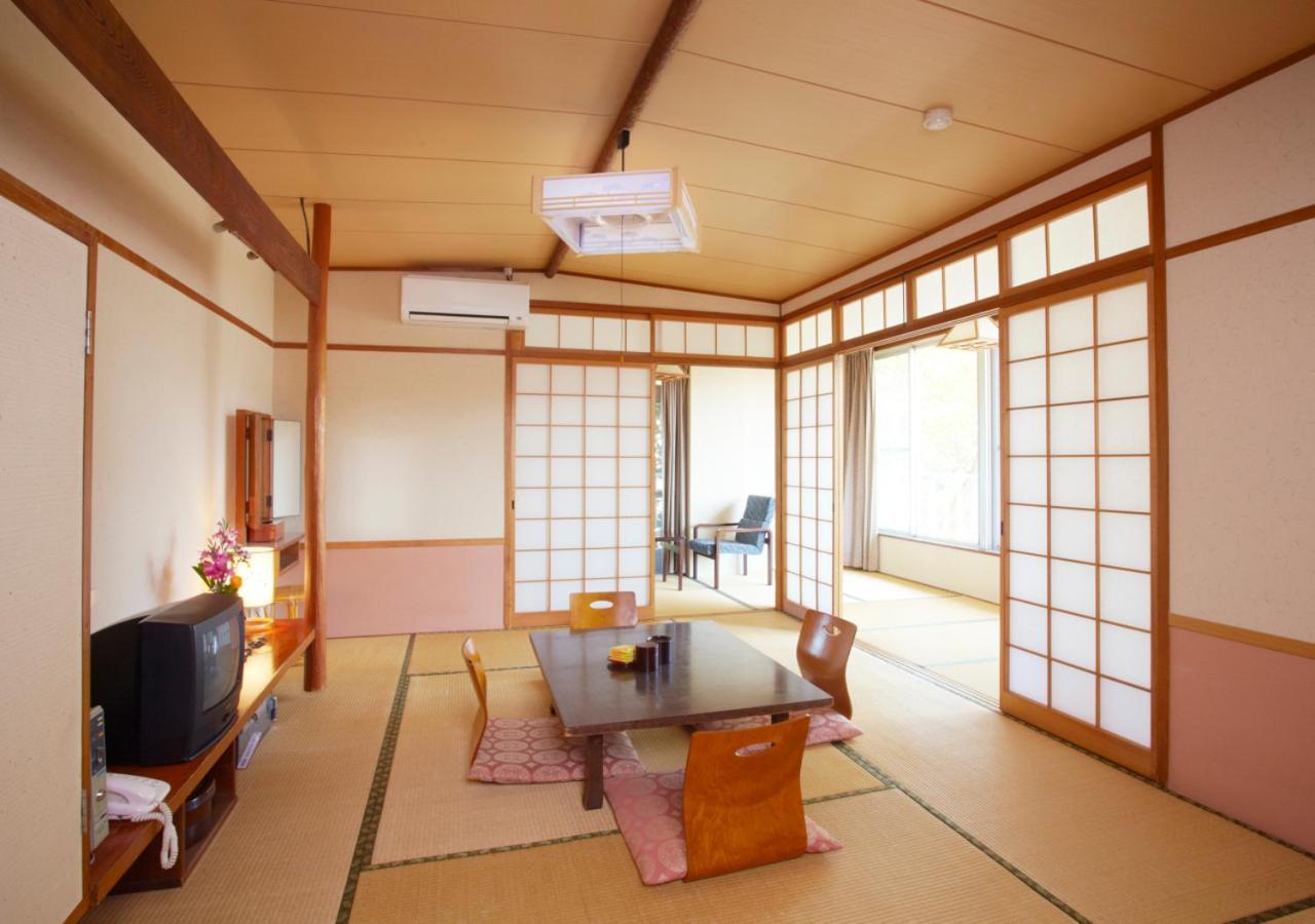 Unzen Iwaki Ryokan Exteriör bild